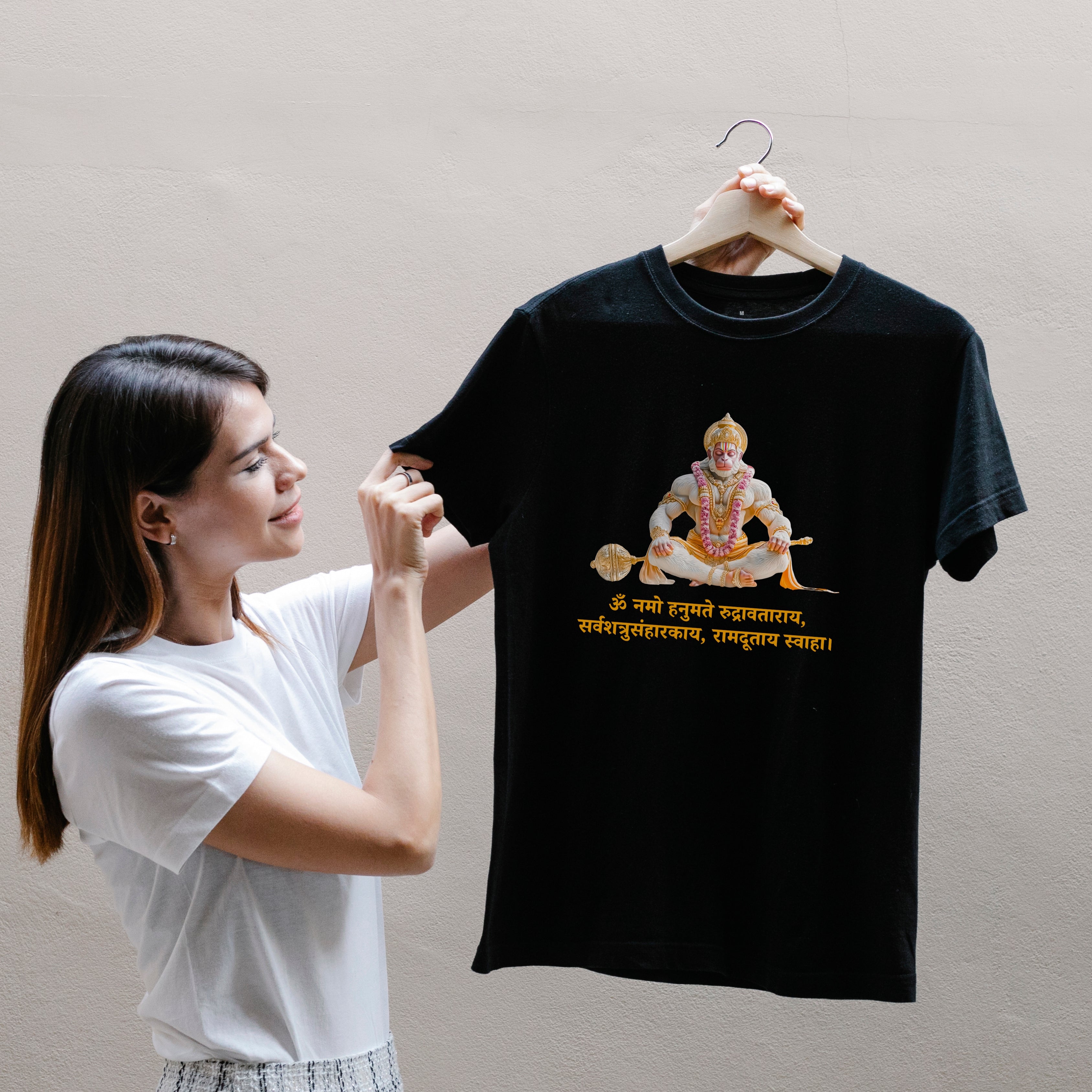 Hanuman Ji Mantra Oversized White T-Shirt – Spiritual Graphic Tee