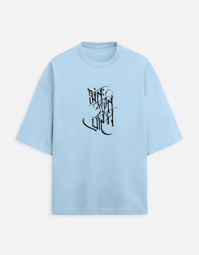 Oversized White Graphic T-Shirt with Calligraphy Print – Premium Unisex Streetwear