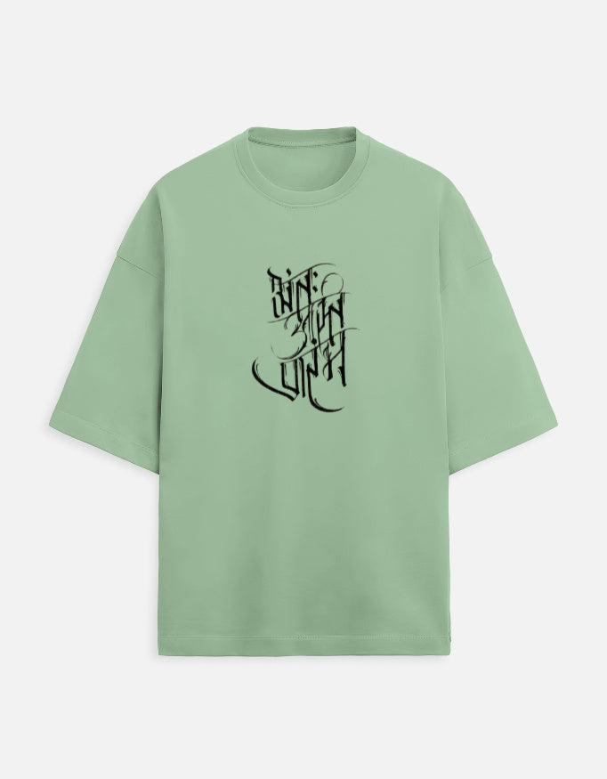 Oversized White Graphic T-Shirt with Calligraphy Print – Premium Unisex Streetwear